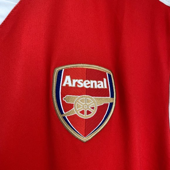 Arsenal 2016/2017 Home Jersey - Picture 3 of 6